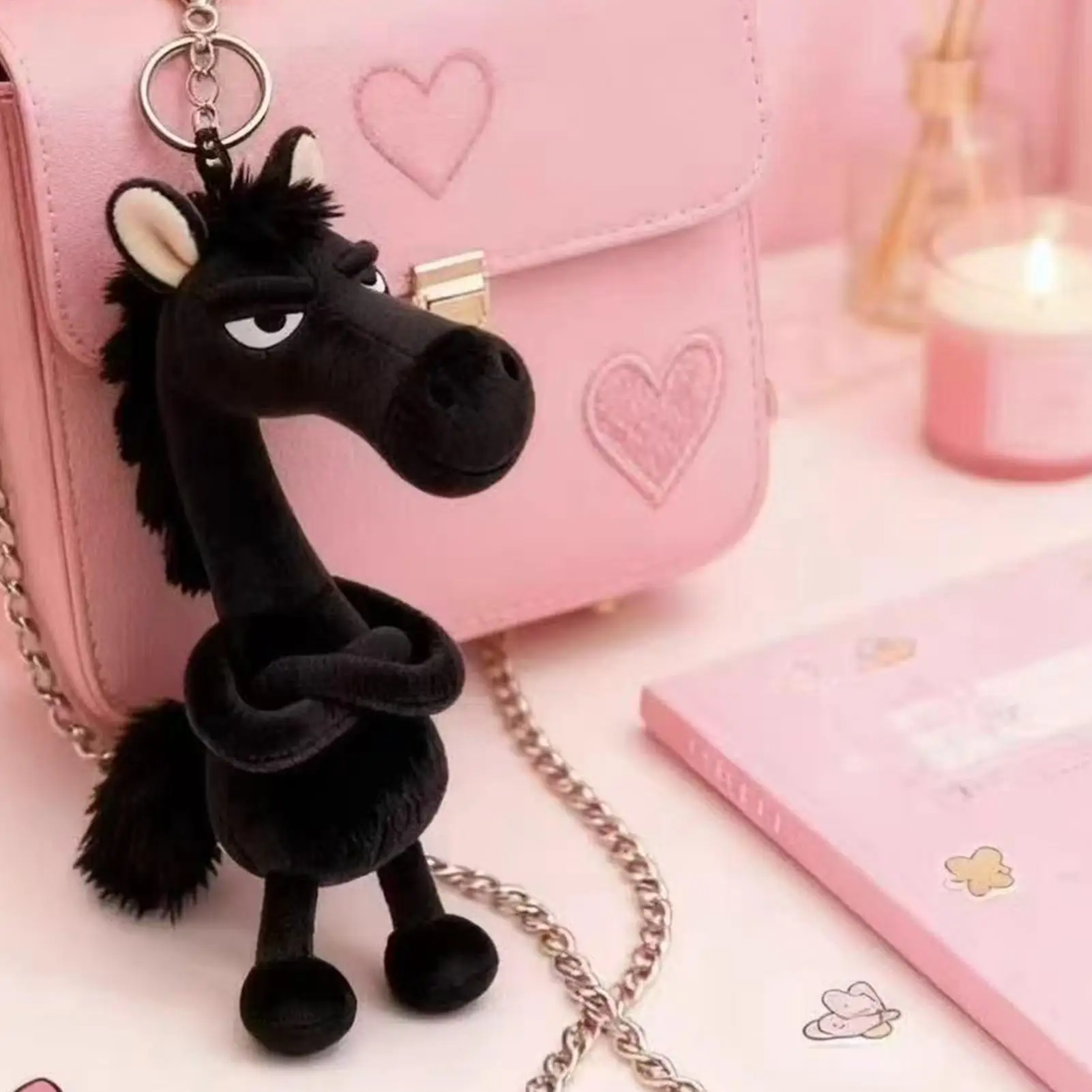 Ciondolo per borsa 2026 Anno del cavallo Portachiavi in peluche Ciondolo per borsa Cavallo farcito Portachiavi Ciondolo per uomo Donna Ragazzi Ragazze Gioventù