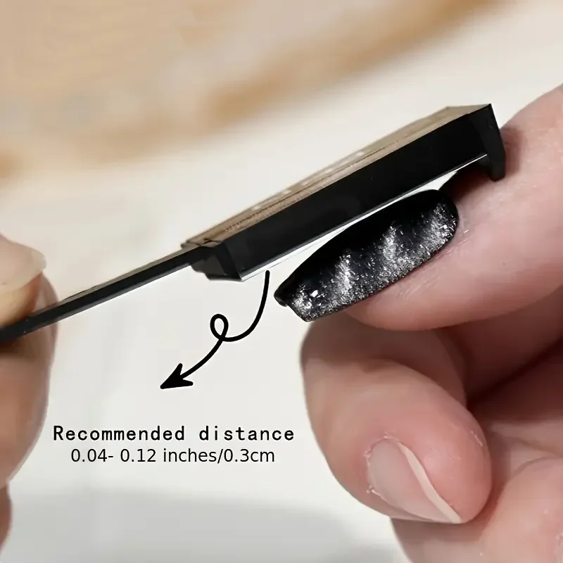 Nail Art Cat Eye Magnete 3D a forma di cuore Magnete Cat Eye Modello d'amore Magnete magico Adatto per strumenti magnetici per lucidatura gel fai-da-te