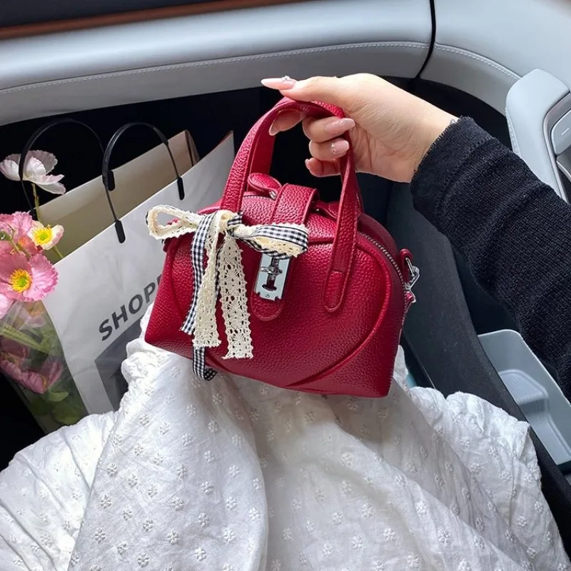 

Diaper Bag Unique Textured Crossbody Tote Luxury Leather Designer Handbag For Women Elegant Stylish Large Capacity