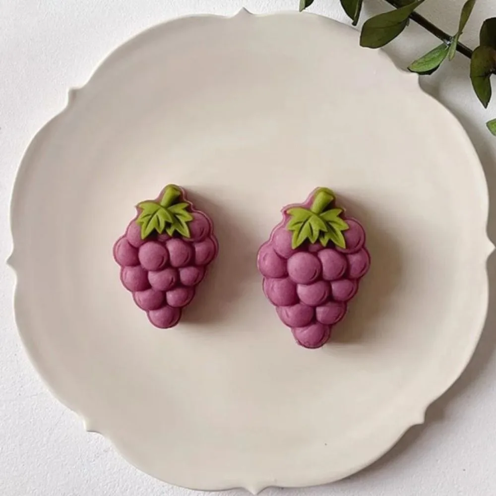 Decorazione della torta Stampo per torta lunare a forma di uva con pressa a mano Stampo per biscotti 3D fai da te Stampo per pasticceria in rilievo Festival di metà autunno