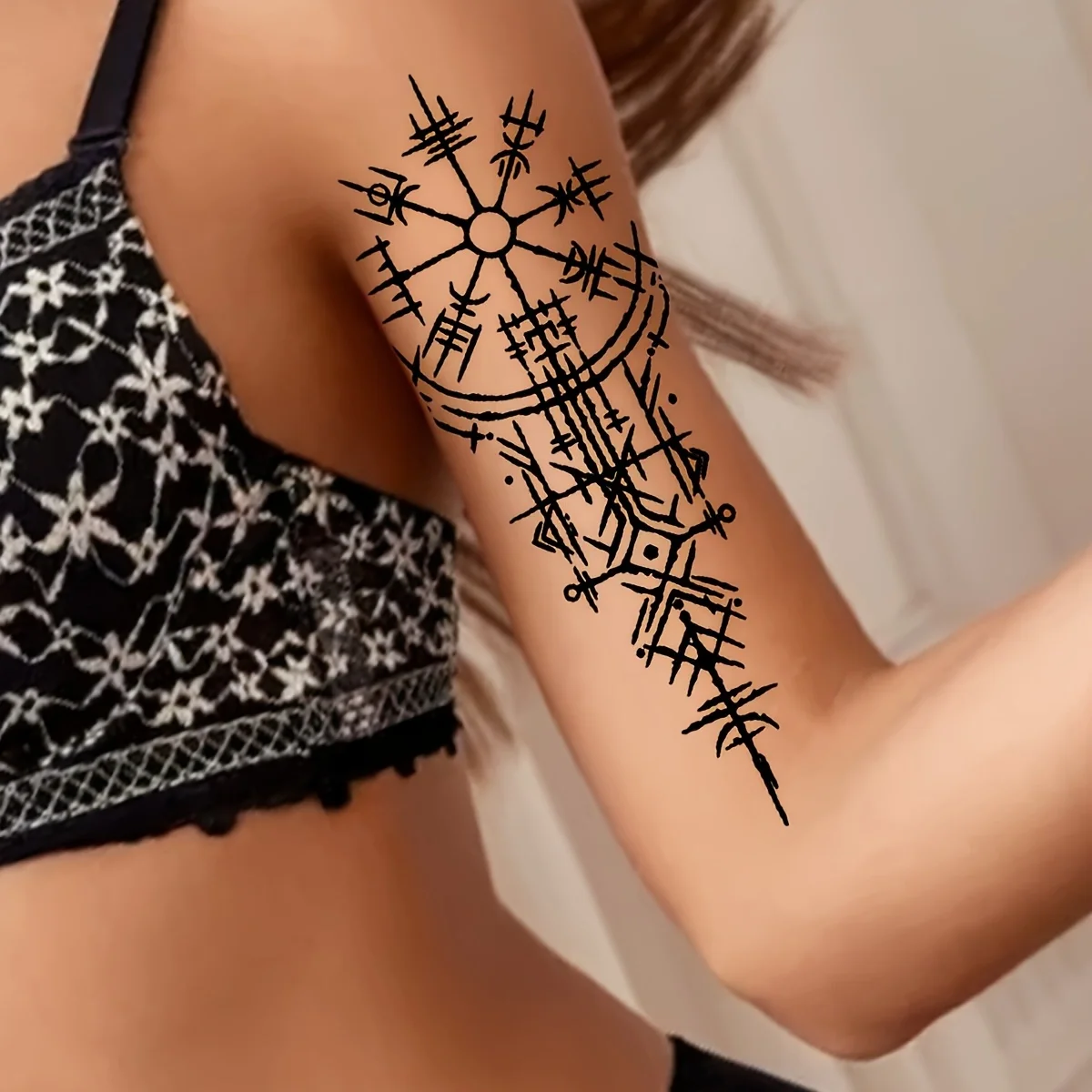 4 pezzi manica grande braccio Viking Tribe Retro Tattoo impermeabile iperrealistico per donna uomo temporaneo Viking Sticker corpo falso Tatoo