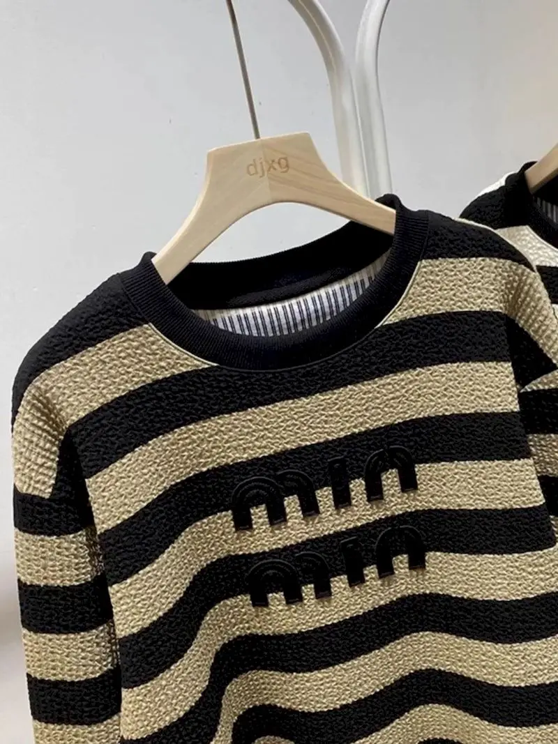 Übergroße Pullover Frauen Mode schwarz weiß gestreifte Nische Pullover Tops lässig lose gefälschte zweiteilige Langarm T-Shirt Herbst