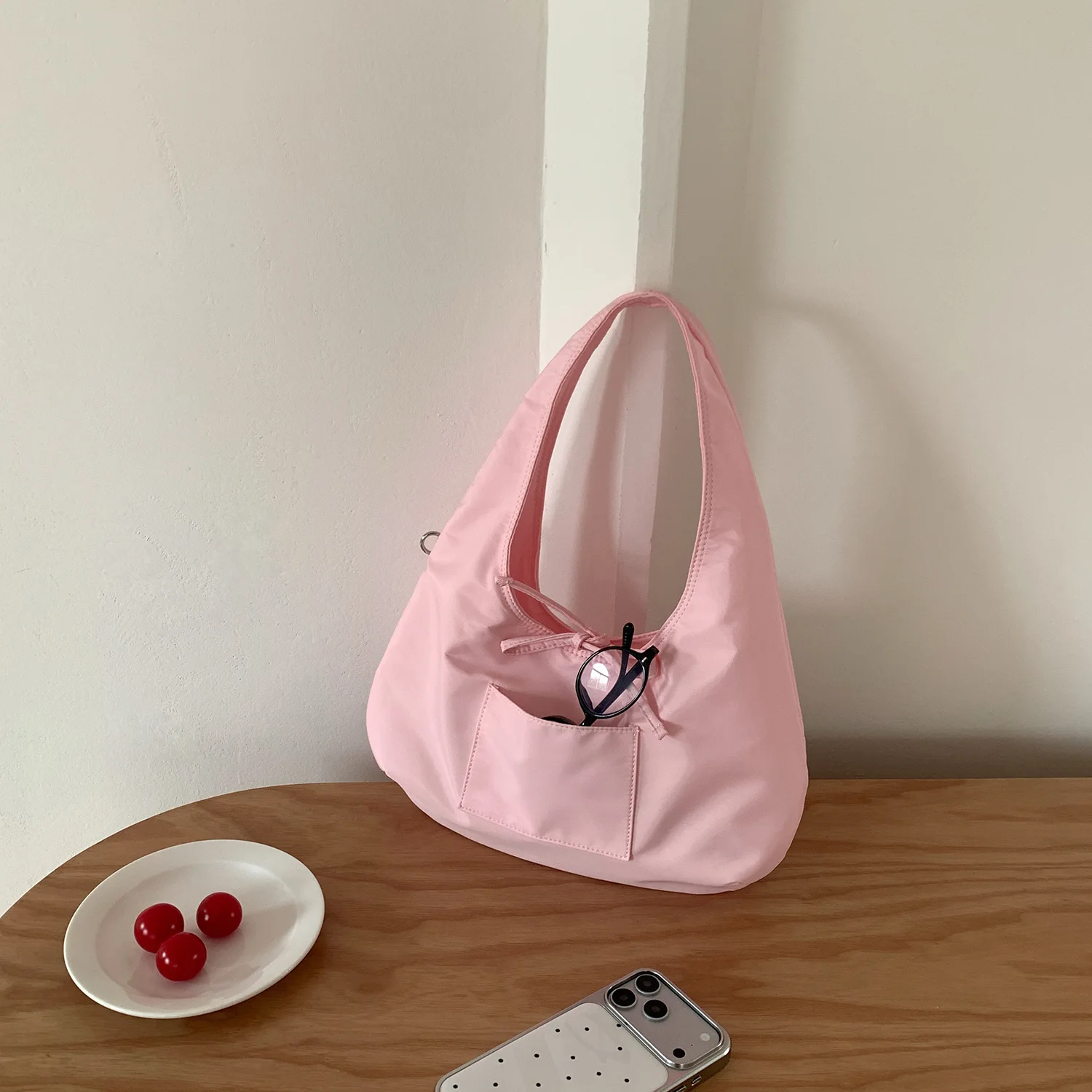 กระเป๋าสะพายไหล่ไนลอนสไตล์เกาห - Interior Design Korean Style บทวิจารณ์และราคา