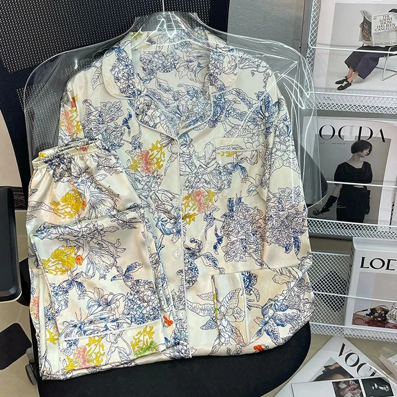 

Pajamas Women's Silk Long-sleeved Pajamas Pajamas Suit Flower Printed High-grade Ice Silk Can Be Worn Outside Home Wear Pajamas