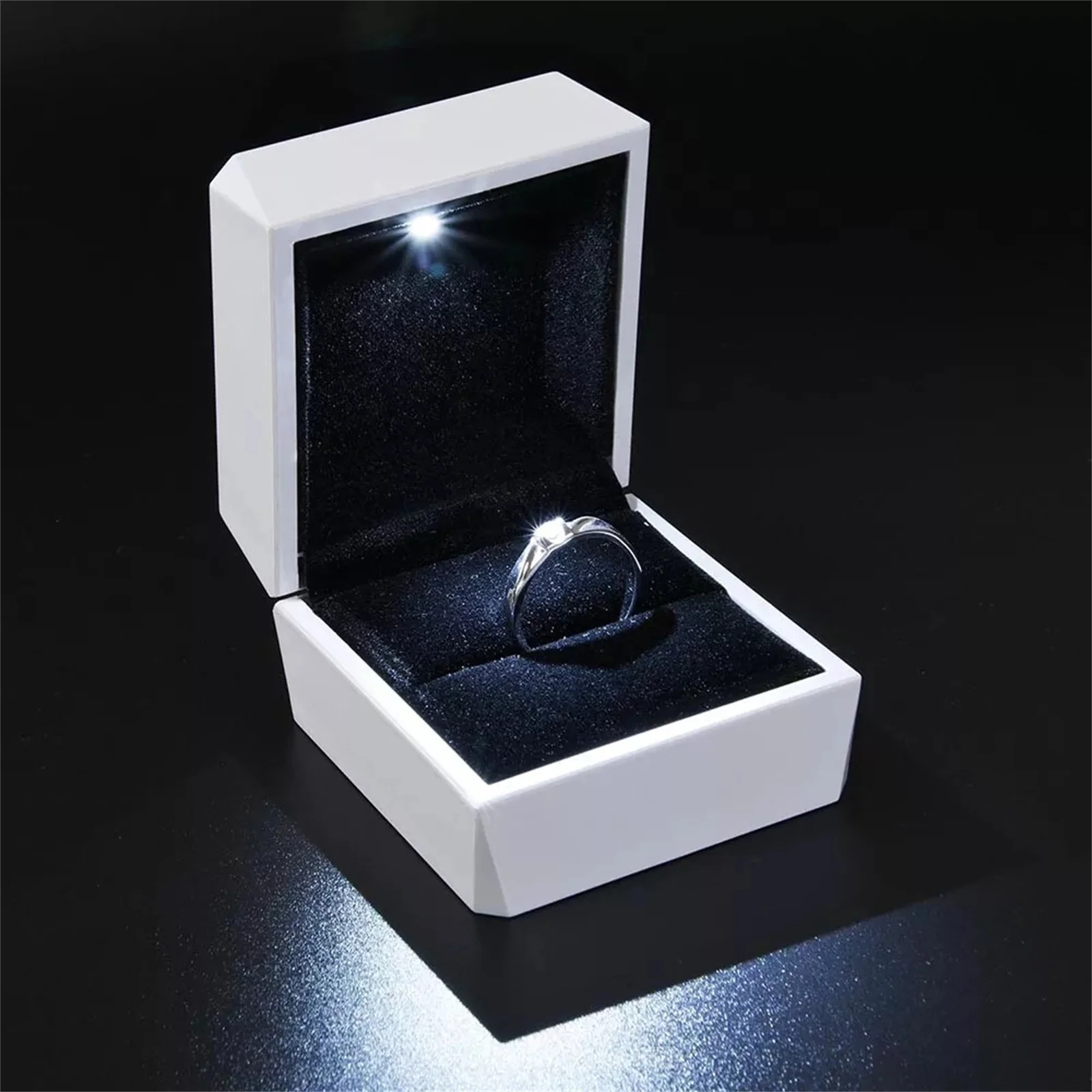 Diamond Ring Box White LED Light Velvet Jewelry Gift Engagement Wedding Proposal