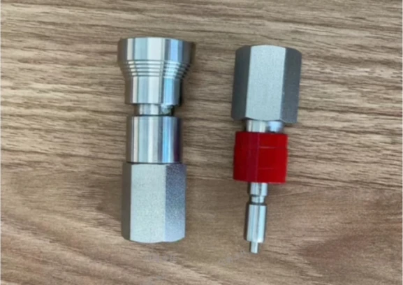 

Прибор QC4 из нержавеющей стали 316L с прецизионным быстрым разъемом, сменным двойным уплотнением