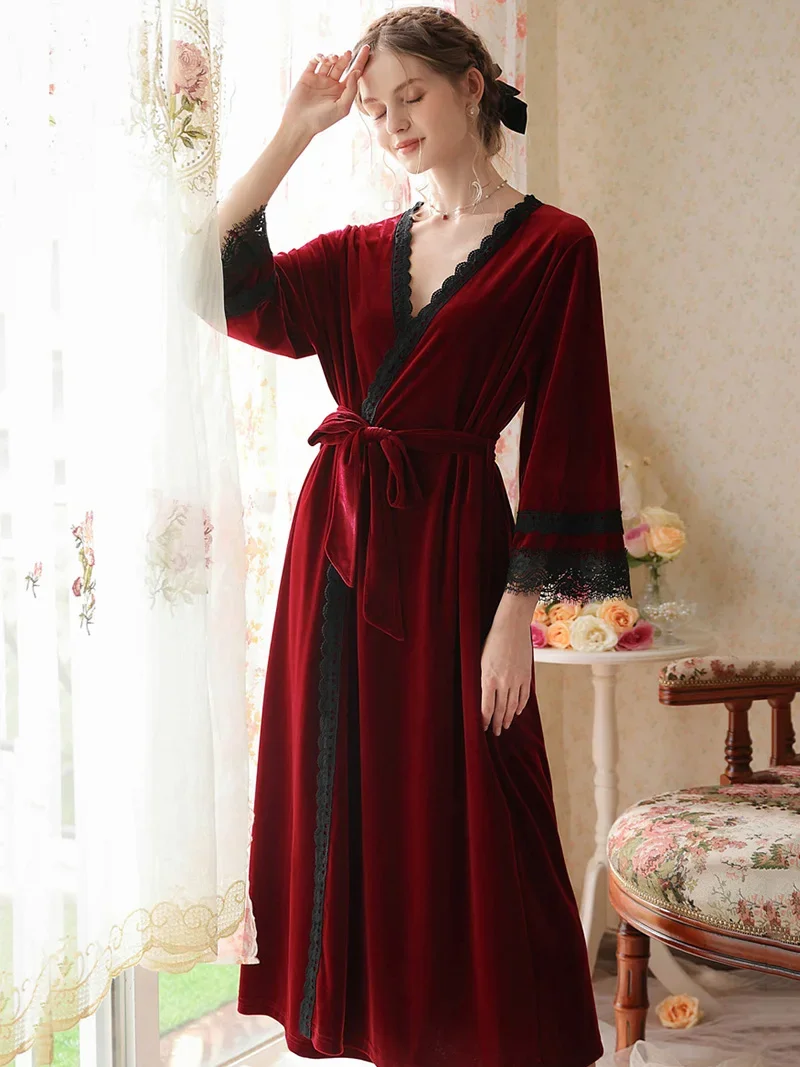 Elegant Velour Robe Pleuche Velvet Long Night Dress Robes for Women Homewear French Courty Vintage Nightgown Bathrobe Sleepwear