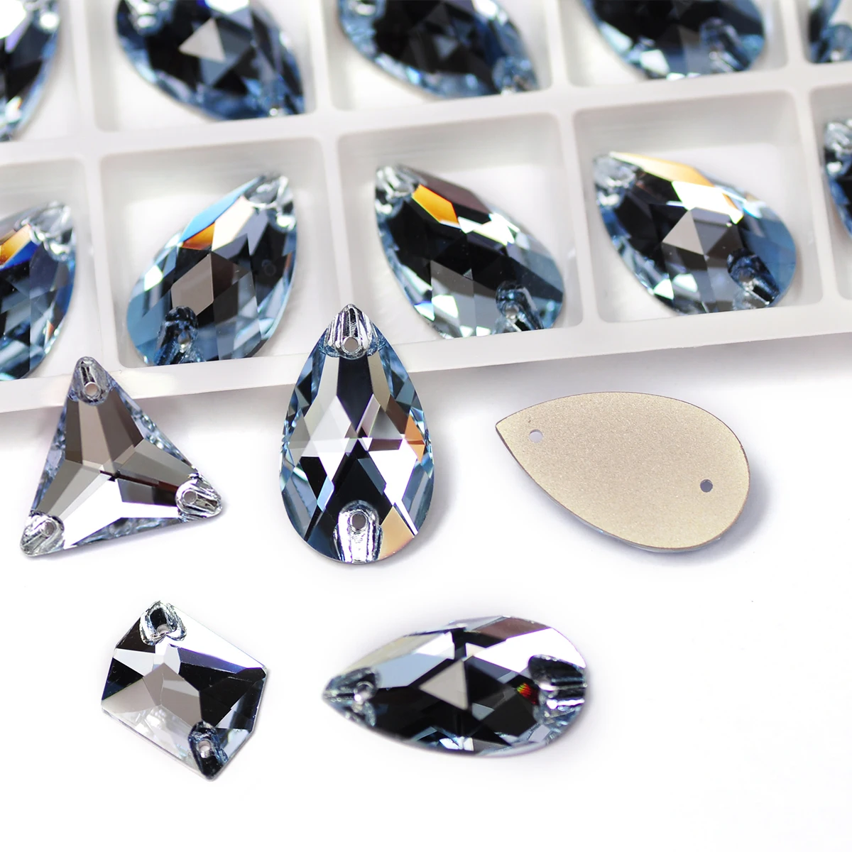 Neue hellblaue Saphirglas-Kristall-Strasssteine zum Aufnähen für Handarbeiten, Kleidung, Schmuck, DIY, Gymnastik-Edelsteine, Applikationen – Detail 6