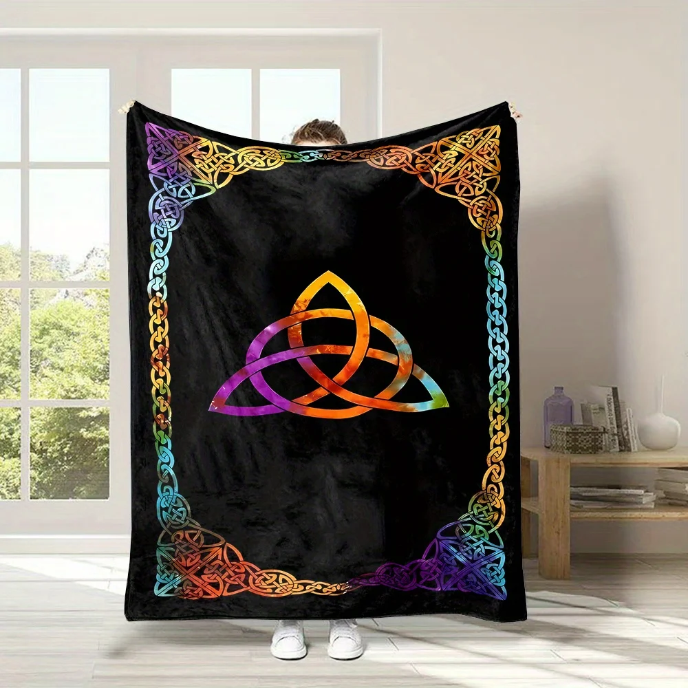 Vintage Gradient Celtic Border Knot Pattern Flannel Blanket Warm Cozy Printed Throw Blanket for Living Room Bedroom Travel