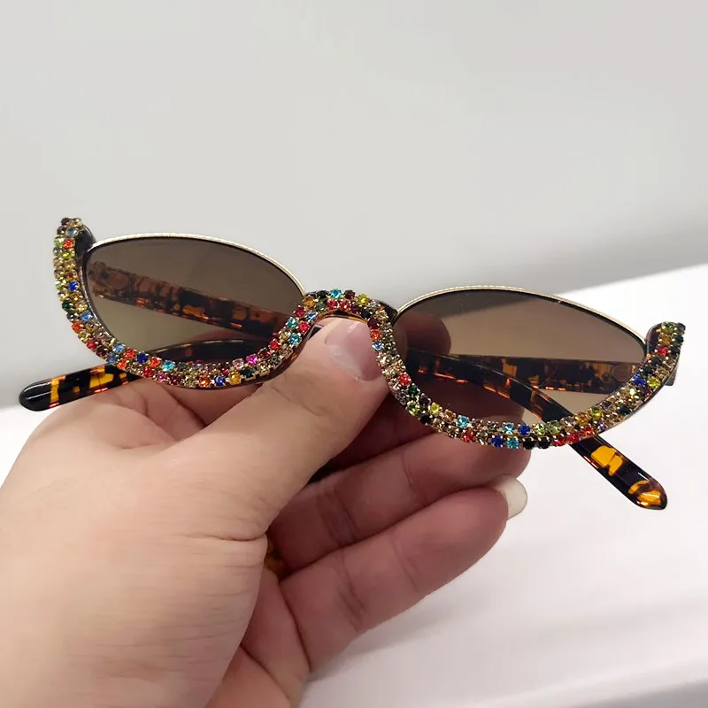 OEC CPO Neue Diamant-Halbrahmen-Sonnenbrille für Damen Vintage-Shades Kleine Strass-Sonnenbrille Weibliche Punk UV400 Brillen – Detail 6