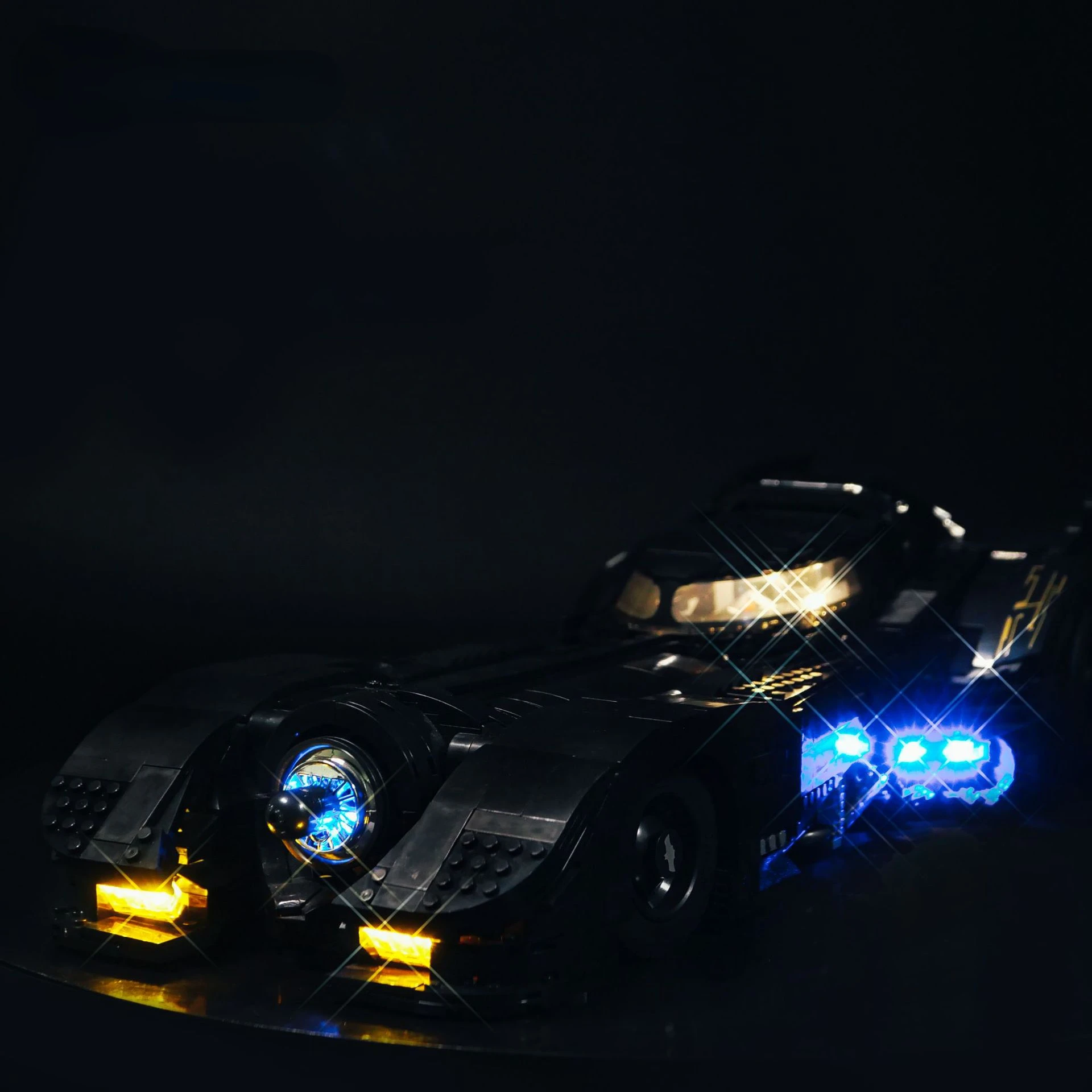 

Не входит в комплект строительных блоков Φ для 1989 Batmobile 76139 DIY игрушки подарок только набор освещения