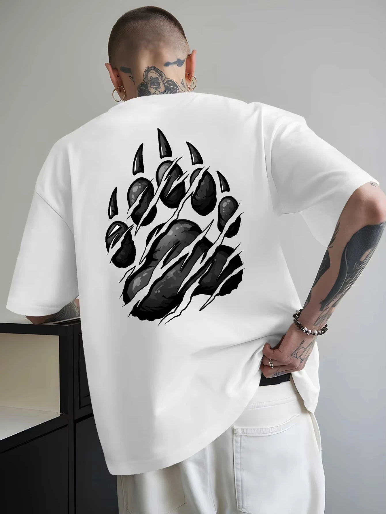 Unisex T‑shirt Bear Paw Claw Scratch Graphic Tee Crew Neck Short Sleeve Wild Animal Vintage Punk Casual Streetwear Top