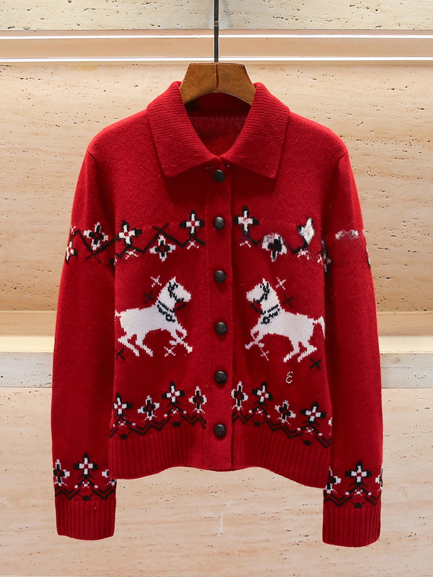 

High-End Women's Knitted Cardigan Coat Fair Isle Embroidery Turn-down Collar Spring 2026 Commute Style Medium Softness Long S...
