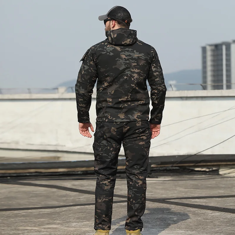 Mens Scarab Outdoor Tactical Soft Shell Assault Suit Autumn Winter Multifunctional Camouflage Thickened Fleece