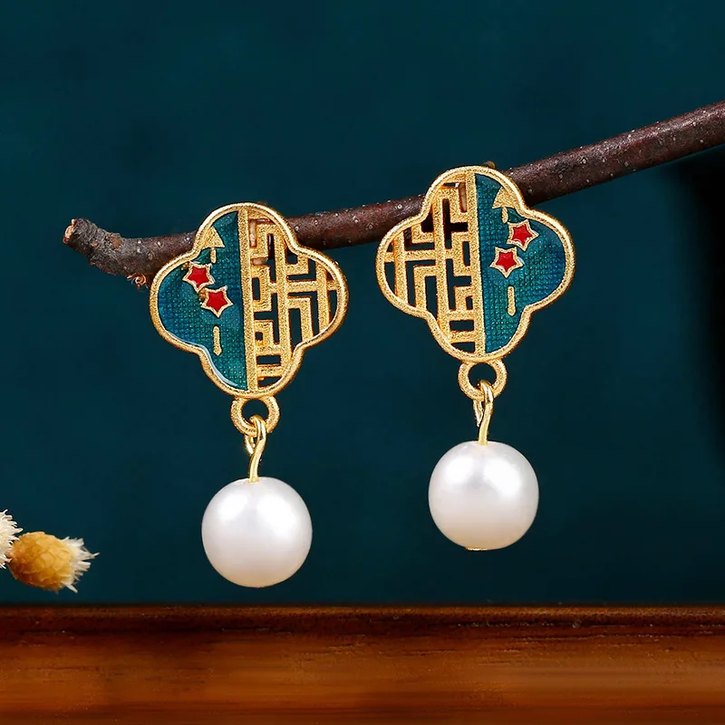 

Chinese style hollowed out four leaf clover plum blossom pearl classical fan round bead earrings horse face skirt accessories