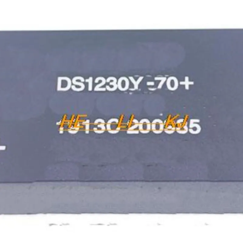 Freeshipping      DS1230Y-70IND    DS1230Y