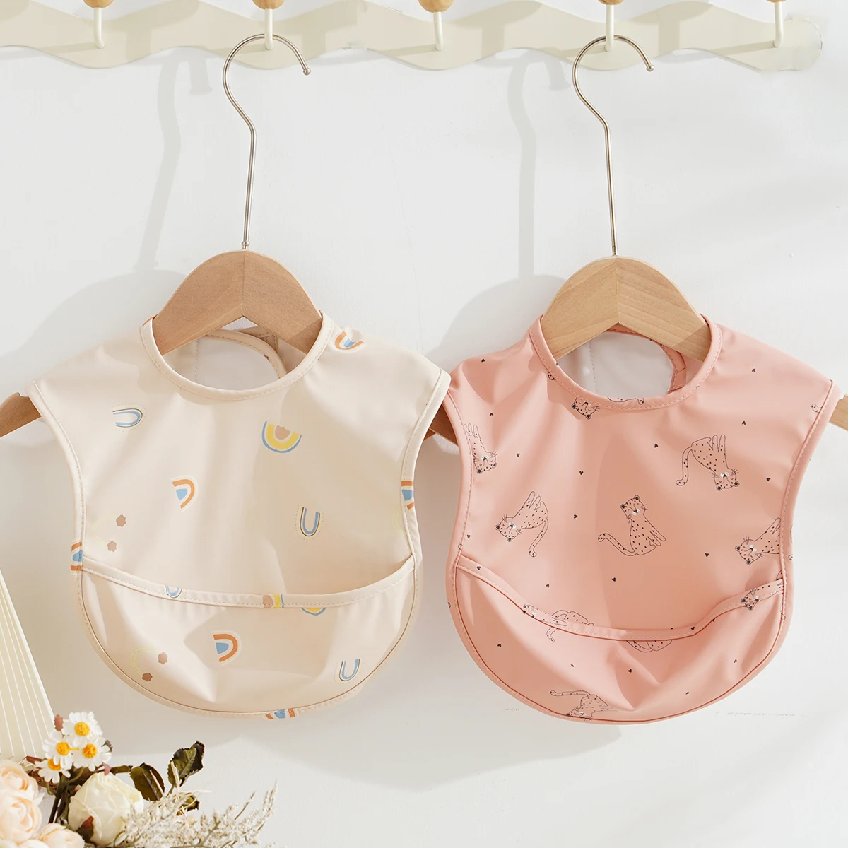 HappyFlute Anti Dirty Baby Bib Waterproof and Washable Children's Bib With Splash Proof Bag Dining Bib For Girls And Boys