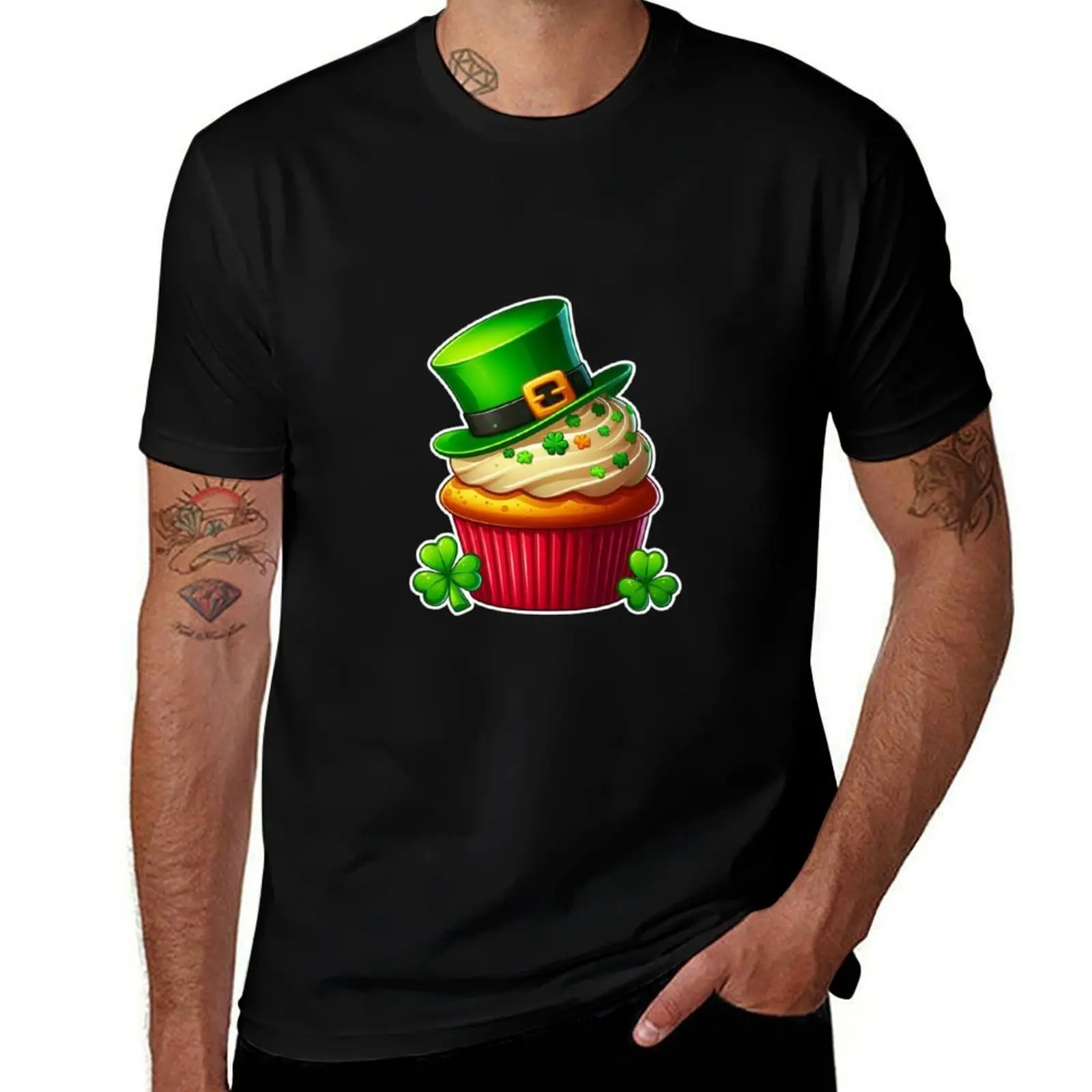 

St Patrick’s Day Cupcake – Cute Irish Lucky Clover Dessert Design 2025 T-Shirt oversize t-shirts man mens t shirts top quality