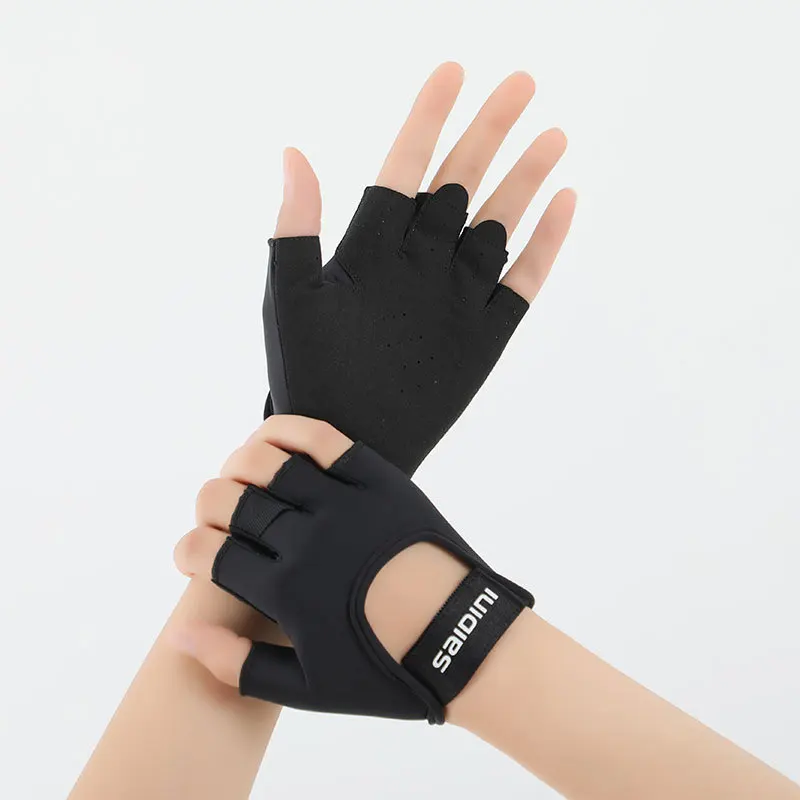 

Women's Sports Gloves Fitness Outdoor Sports Anti Slip and Shock-absorbing Half Finger Gloves Durable and Breathable Mittens