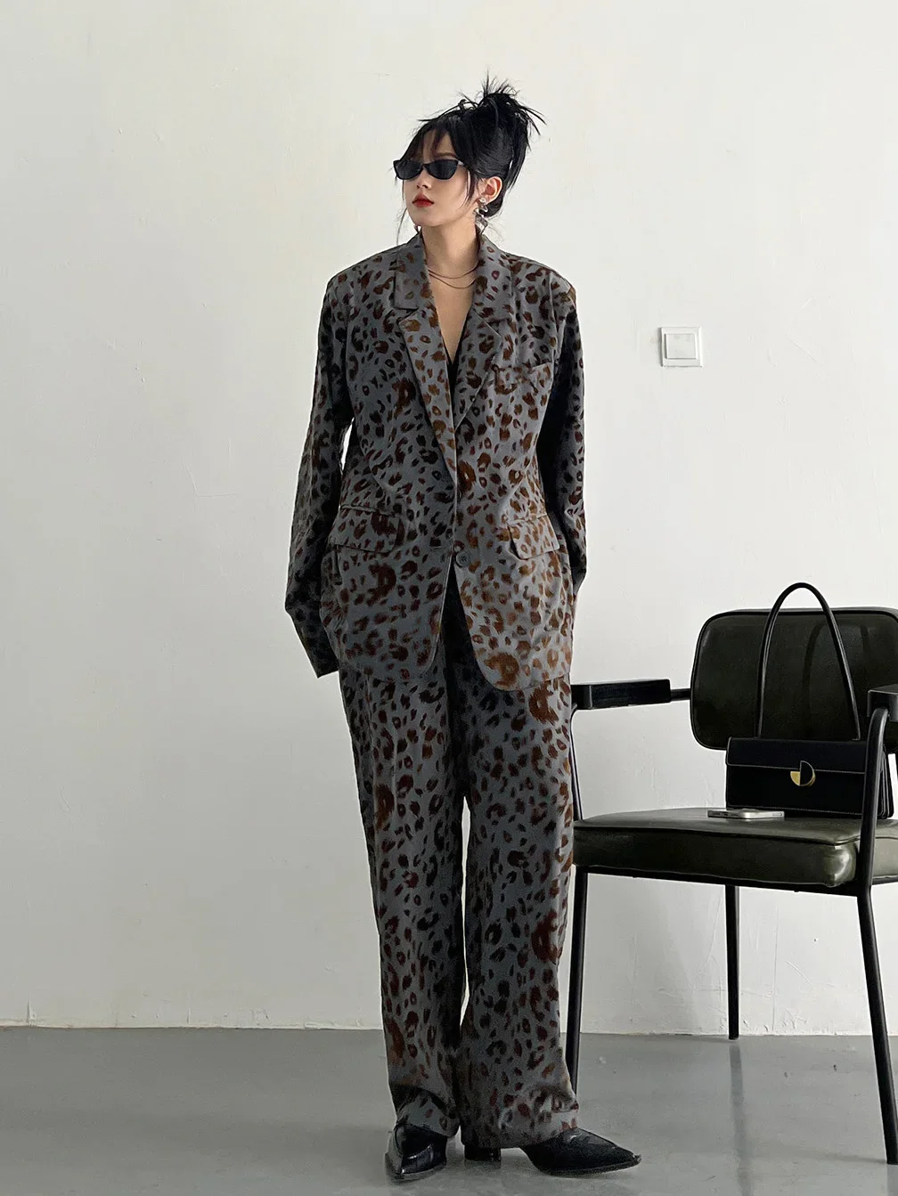 2024 Autumn High Street Leopard Suit Pants Set Loose Two-Piece Casual Goddess Style High-end Suit For Women Blazers coats