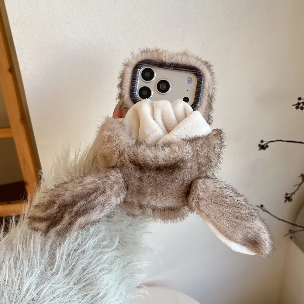 Niedliche 3D-Hasen-Schutzhülle für iPhone 13 14 15 Plus 16 17 Pro Max, Lustige Winter-Warme Künstliche Hut-Kaninchenfell-Stoßfeste Hülle – Detail 5