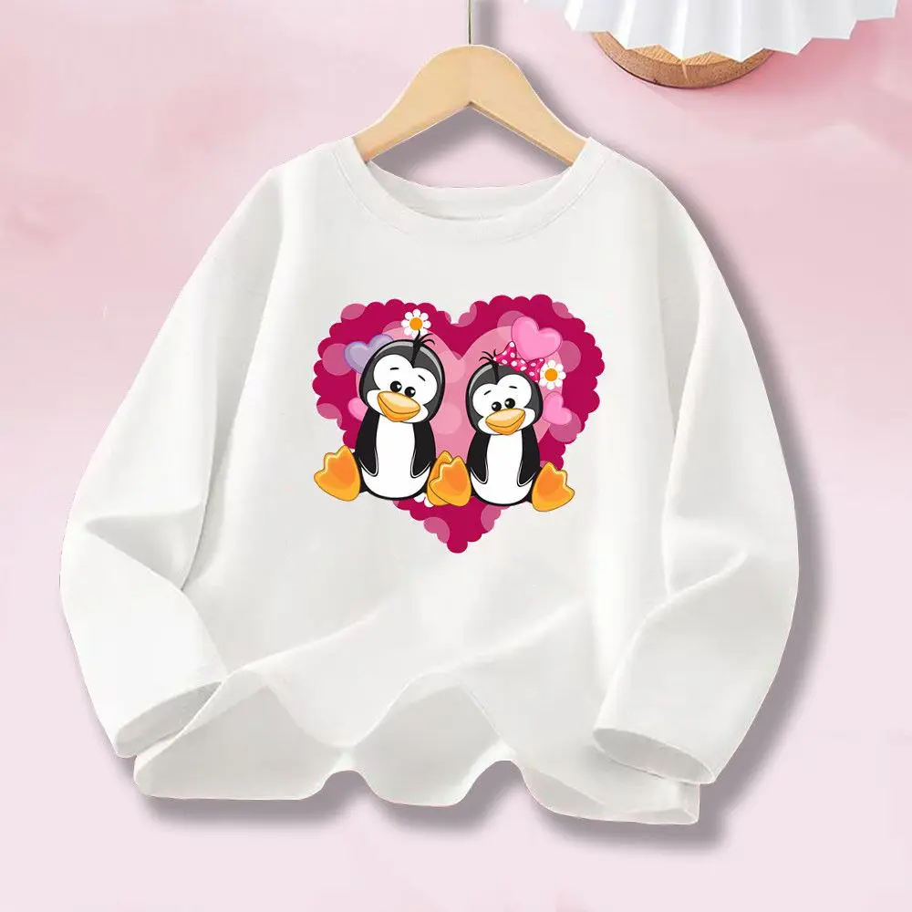 Kinder Kleidung Langarm T-Shirts Cartoon Pinguin Herz Muster Druck Mädchen Frühling Herbst Basis T-Shirts QE01