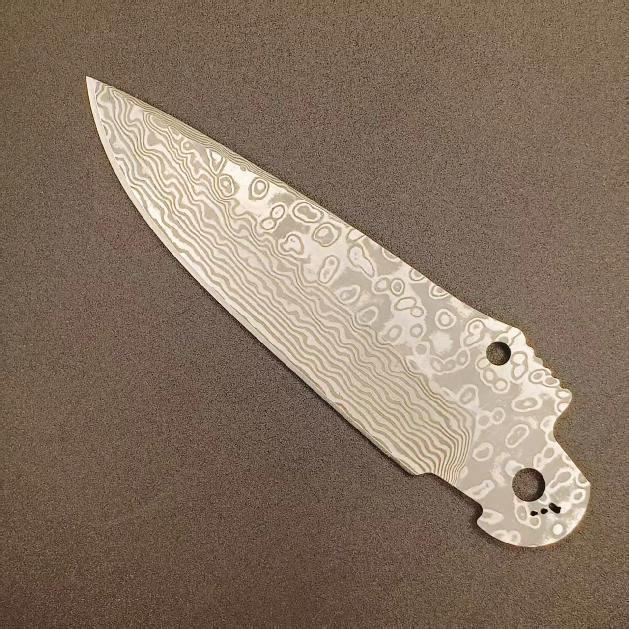 

1PC. 1:1 Damascus Blade 58HRC for Benchmade 551