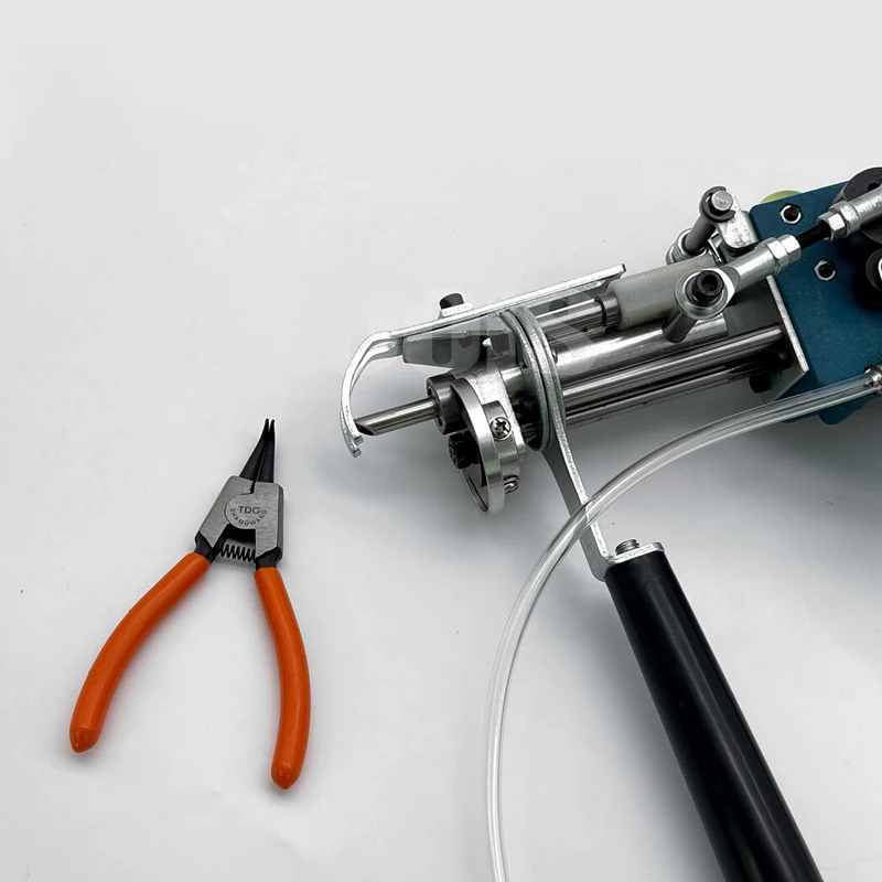Pneumatic Professional Tufting Gun Tufting Gun Carpet Loom Cut Pile and Loop Pile 2-in-1 AK-III tufting gun