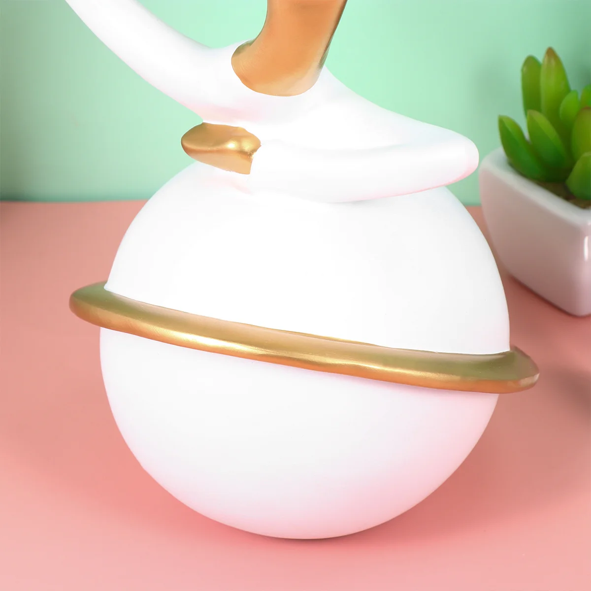 

Yoga Girl Decor White Vintage Resin Craft Ornament Adorable Desktop Home Office Cafe Decoration Girl Desktop Ornament