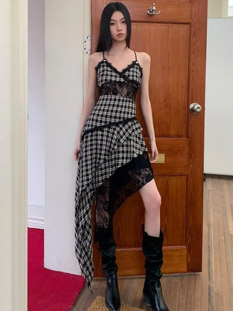 Retro Black And White Plaid Suspender Dress For Women With Summer Lace Patchwork Irregular Slim Fit Dress