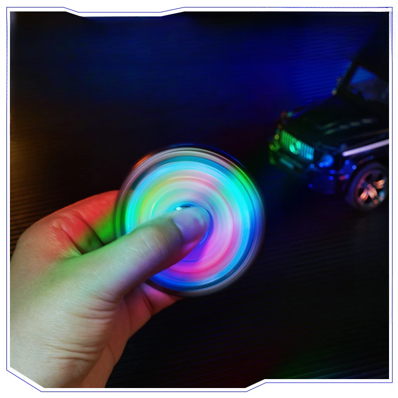 2024 New Light Emitting Mecha Fingertip Gyroscope Windproof Red Flame Lighter Cool Bottle Opener Butane Gas Inflatable Lighter