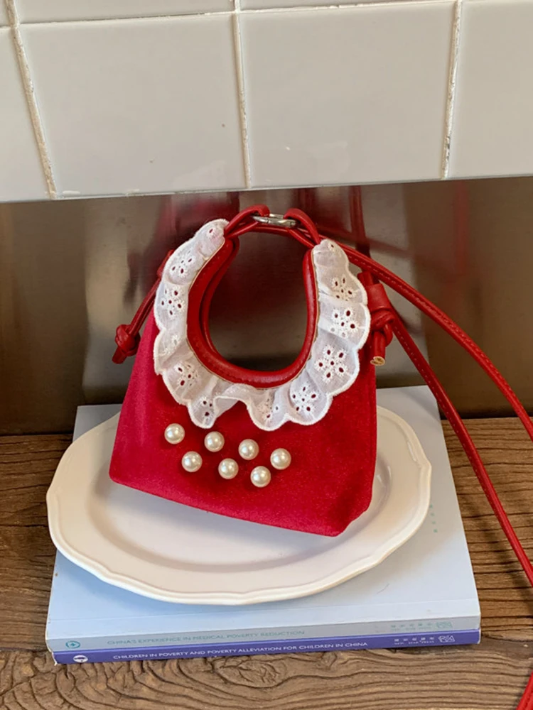 

Korean Style Lace Splicing Mini Messenger Bag Women Chic Pearls Decor Magnetic Buckle Handbag Spring New Versatile Lipstick Bags