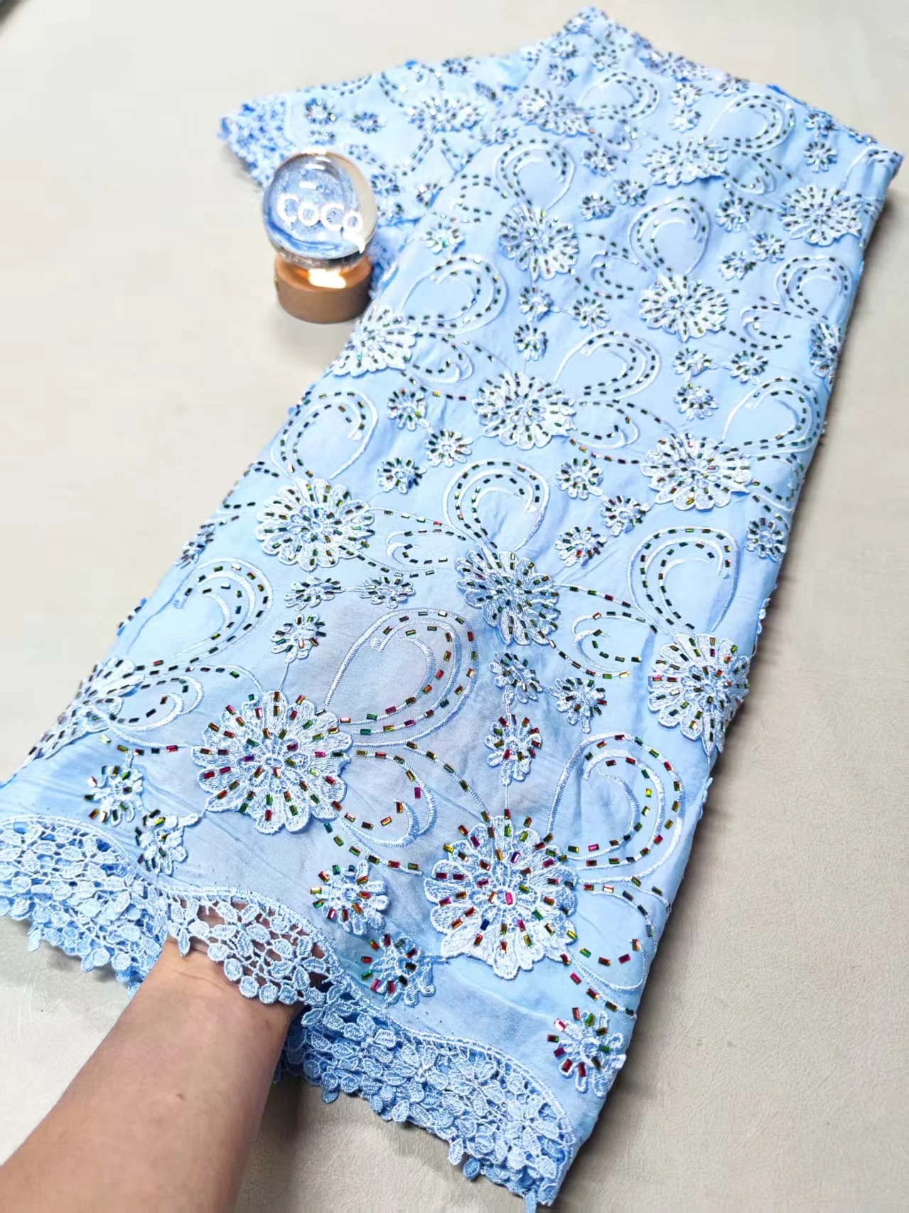 

2025 New African Lace Fabric Nigerian Tulle Embroidered Bridal Gown Material Soft Cotton Damask for Wedding Party Dresses 5Yards