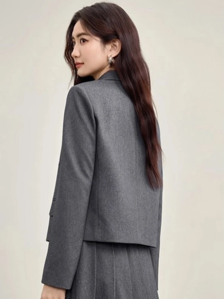 SENTUBILA Women's Business Blazer Autumn 2025 Commuter Interview Meeting Double-Breasted Short Office Tailored Coat 153XA2430