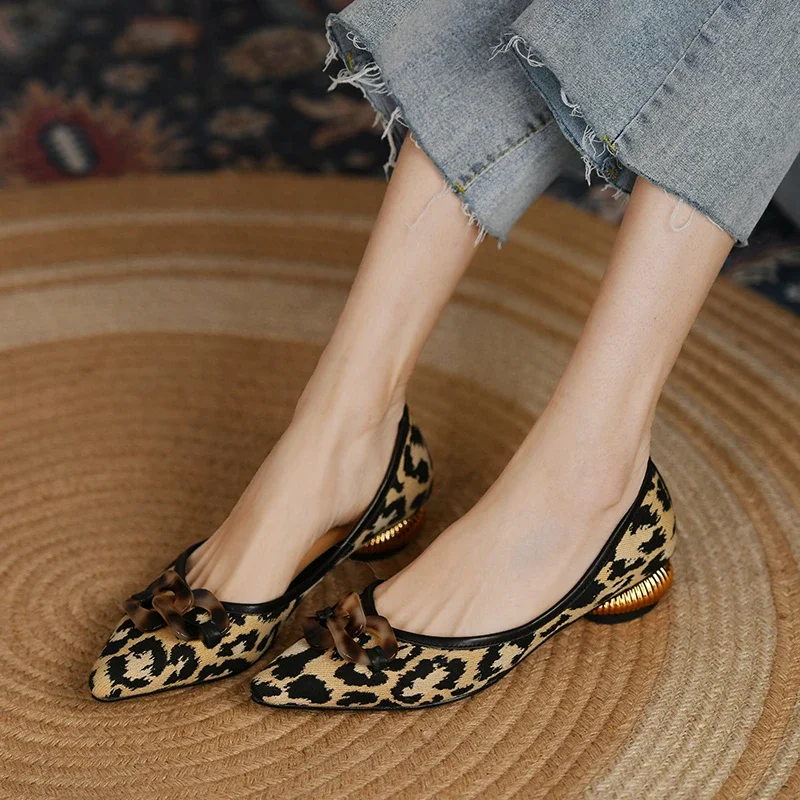 

2025 Single Shoes for Women with Roots Suede Pointed Tip Leopard Print Women's Shoes Outdoor Daily Commute Zapatillas De Mujer