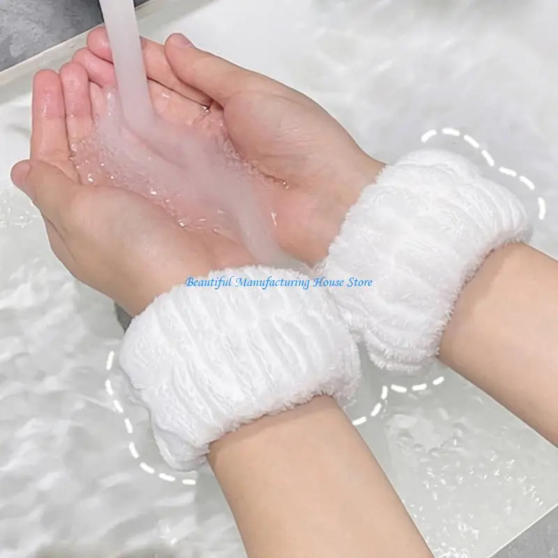 

E56A 1Piece Wrist Towels Plush Lovely Makeup Washing Face Wristband Sweatband Plush Makeup Terry Cloth Towel