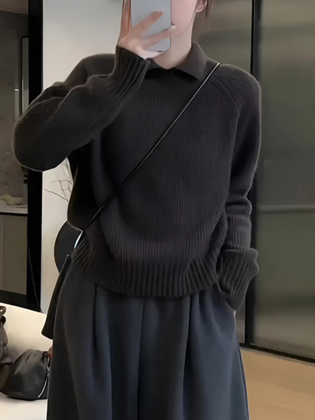 

Faionable Deep ey Knitted Loose Top Korean Sle Slimming Casual Versatile Autumn 2025 Women's Camere Sweater