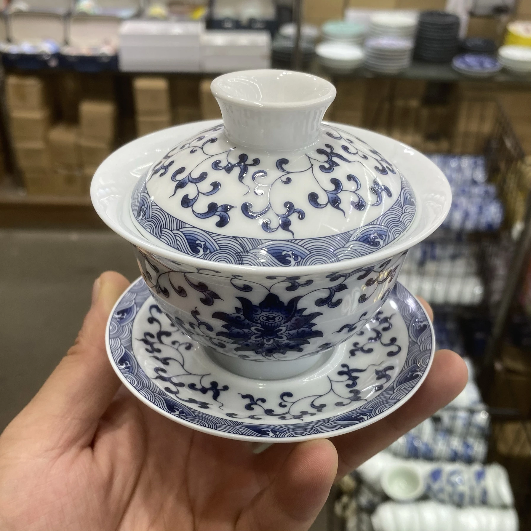 Handmade Jingdezhen Blue and White Ceramic Gaiwan Interlock Branch Chinese Household Belt Saucer Tea Brewing Bowl Hand-Held Cup