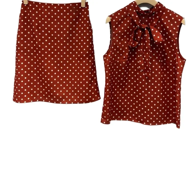 Ensemble deux pièces jupe et chemises pour femmes, chemisier rouge, vêtements d'été, robe femme, conception de nœud rond, nouveaux vêtements, k968286, 2024