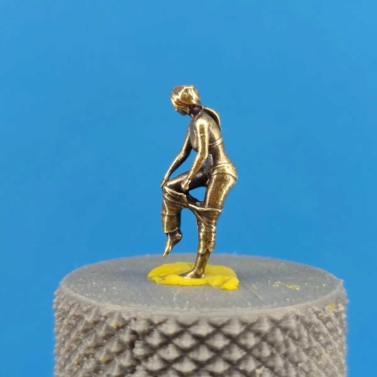 Brass 1/64 Dressing Room, Changing Clothes, Beautiful Figure, Fish Tank Table, Bonsai, Rockery, Miniature Landscape Decoration