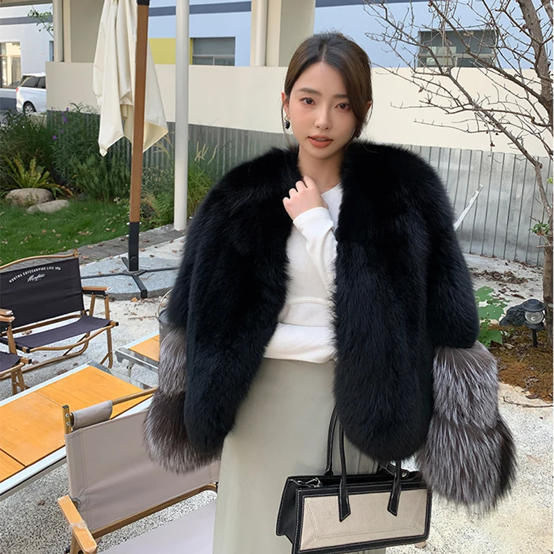 2023 Import Fox Fur Jacket Women's Whole Leather Winter Short Fashion V-neck Silver Fox Sleeve Splicing Warm 100% Real Fur Coat