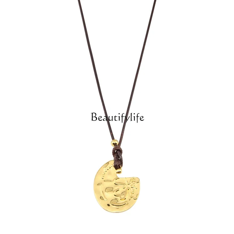 

Big gold coin wax rope adjustable light luxury medium and antique personalized sweater accessories