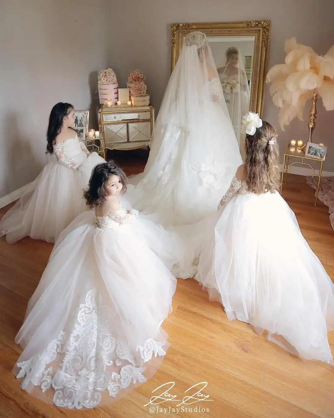 Wedding Child Kids Long Sleeve White Ivory Flower Girl Dresses Bridesmaid Lace Floral Tulle Skirt Ball Gown Long Dress 2025