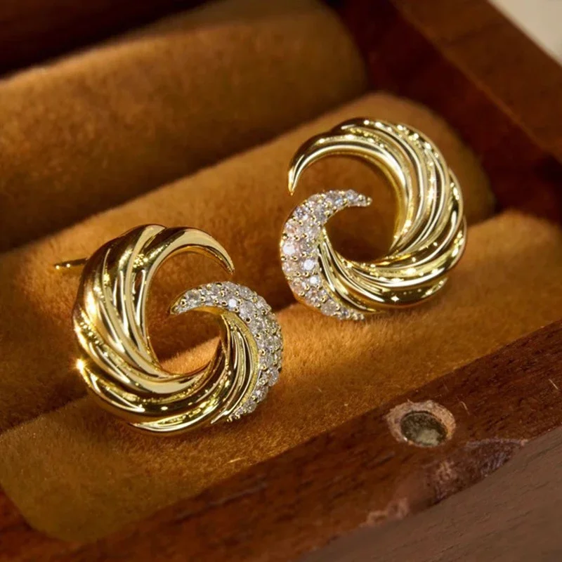 Huitan Noble Whirlwind Design Stud Earrings with Shiny Cubic Zirconia Gorgeous Party Jewelry for Women Charms Ear Accessories