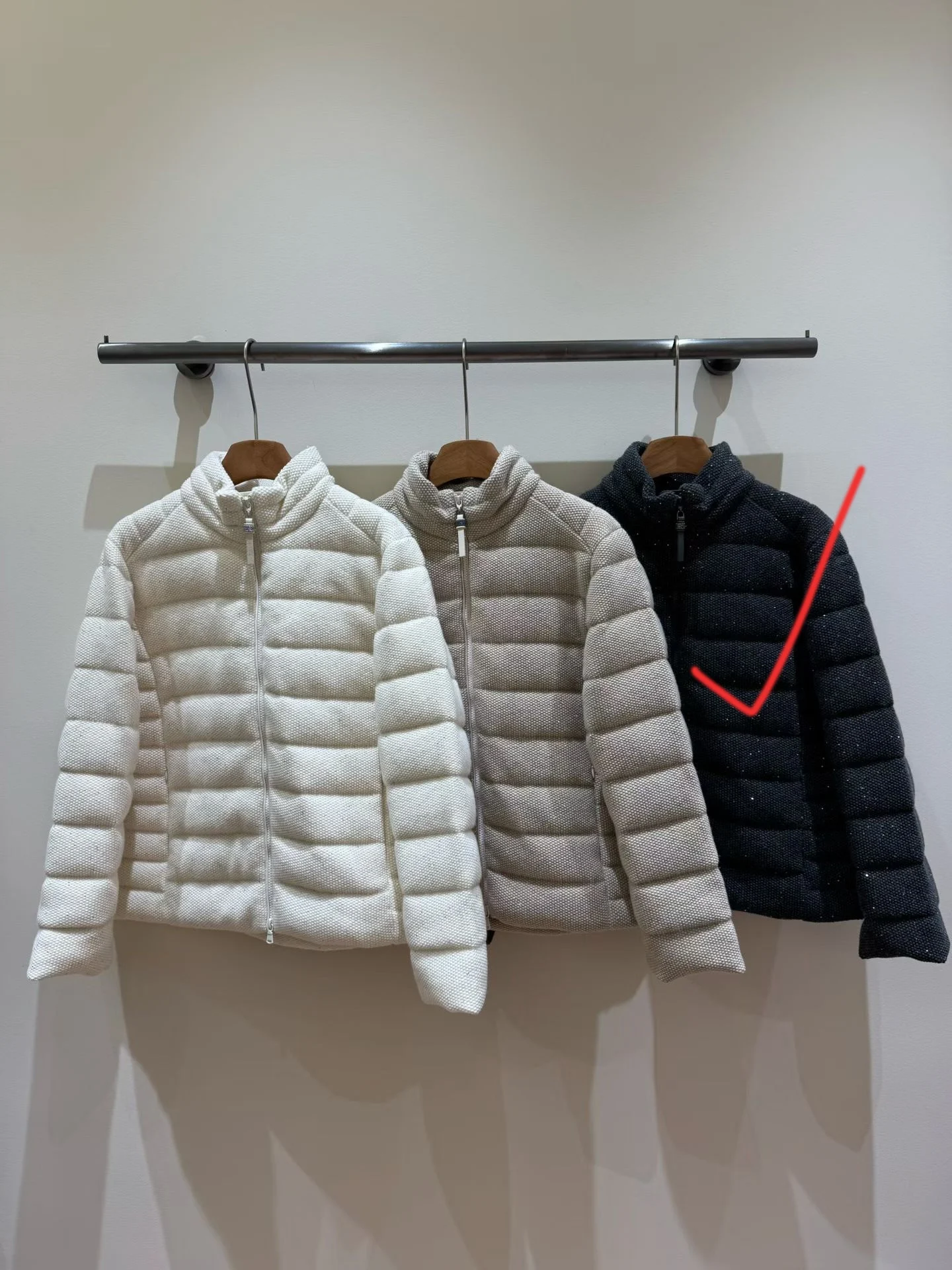 New High-Quality Fashionable Goose Down & Cashmere Panel Coat (Fall/Winter 2026) – Sizes S, M, L Women'S