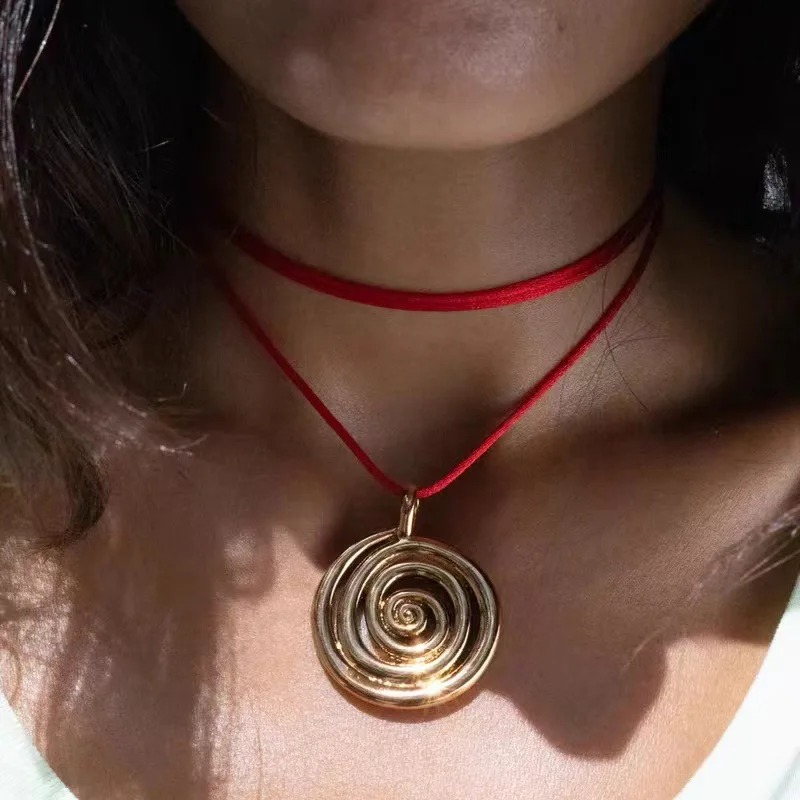 Red rope Swirling pendant necklaces for women long statement necklaces summer holiday jewelry 2024