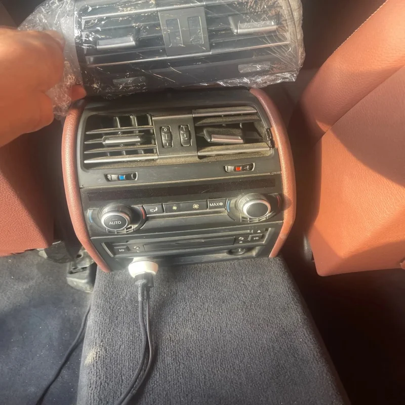 

Хромированная передняя центральная левая/правая вентиляционная решетка, выходная крышка, средняя задняя вентиляционная панель переменного тока для BMW 7 серии F01 F02 730 735 745 750