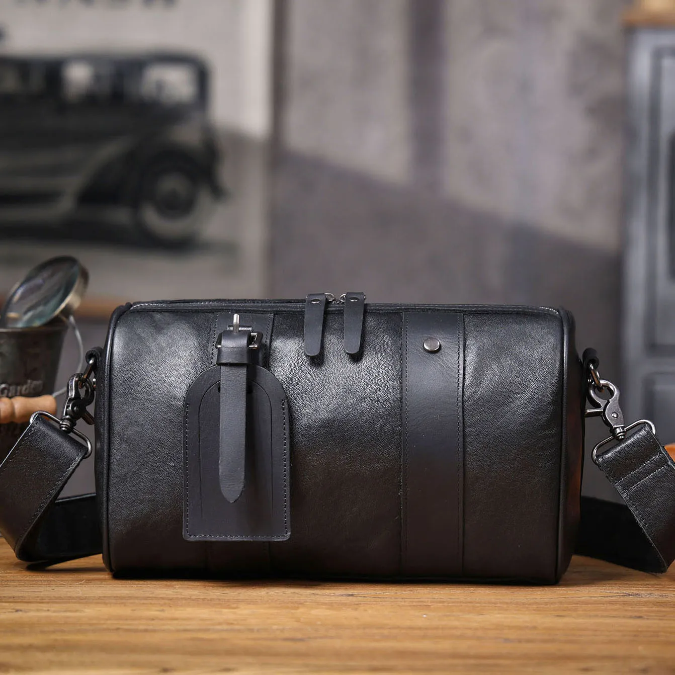 

Simple Genuine Leather Men's Single-shoulder Crossbody Small Backpack Top-layer Cowhide Mobile Phone Designer Luxury Bag