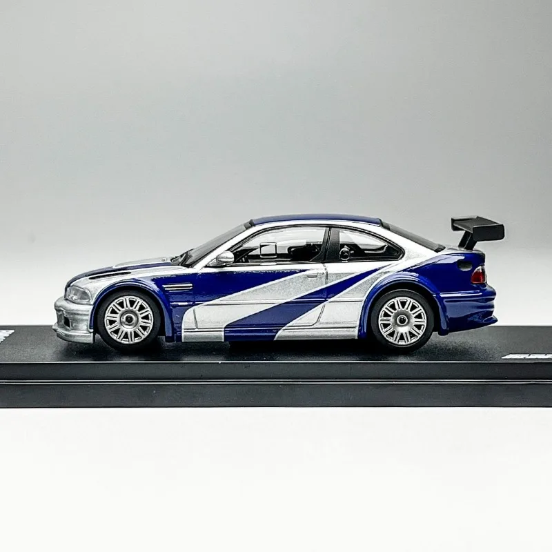 AR Box Diecast 1/64 مقياس BMW M3 GTR نموذج سيارة رياضية سبيكة BMW M3 GTR تحتاج سرعة اللعب المركبات نموذج هدية الديكور