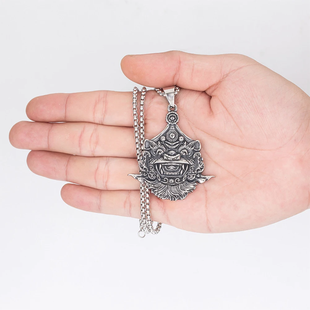 

Titanium Steel Pendant Lion Necklace Durable Vintage Sweater Chain Men Women Hip-Hop Fashion Accessory Lion Necklace